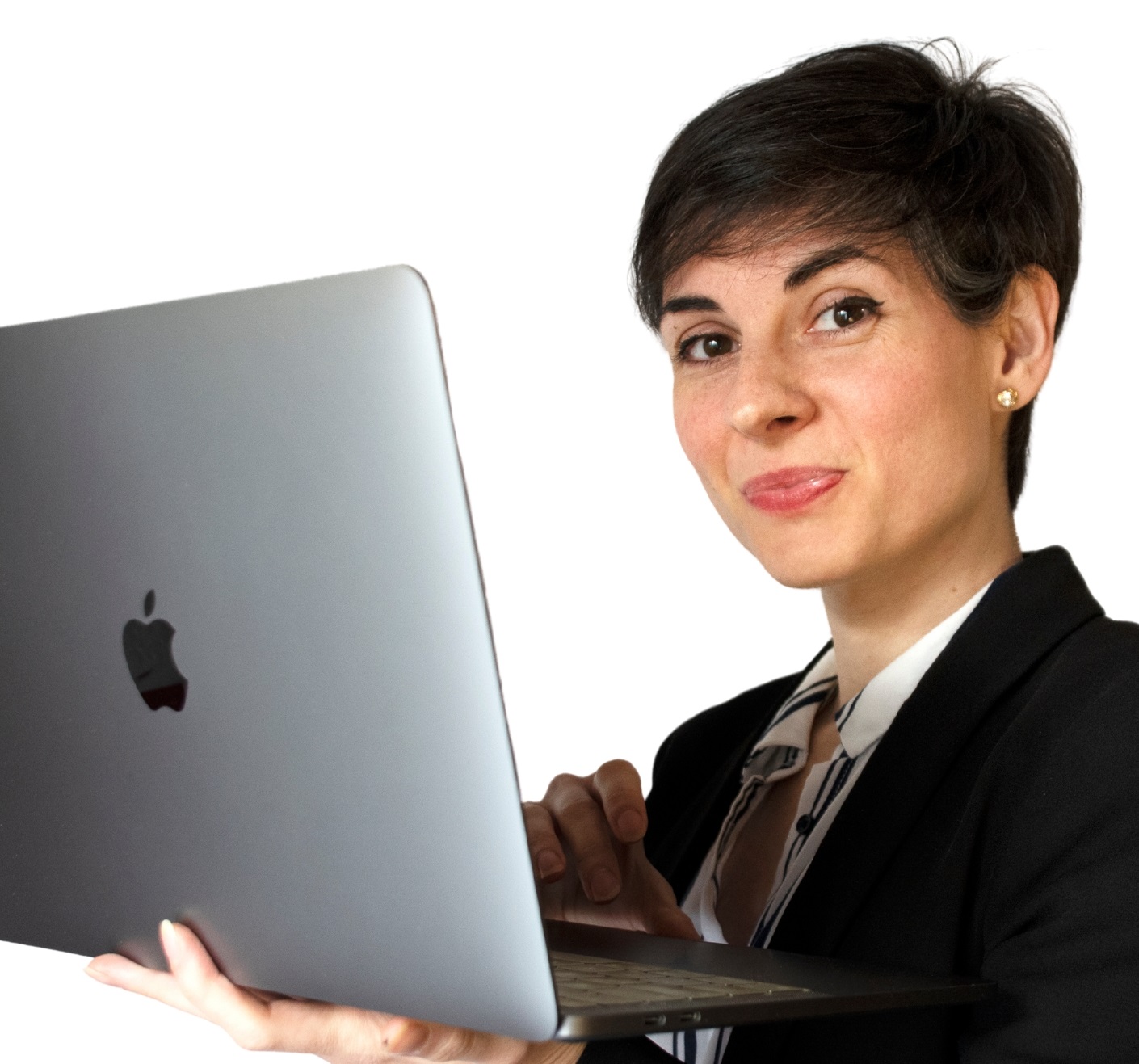 Elena Mase con la mano apoyada en la cara